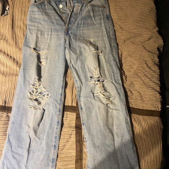 Levi's ripped jeans - Picture 2 of 3